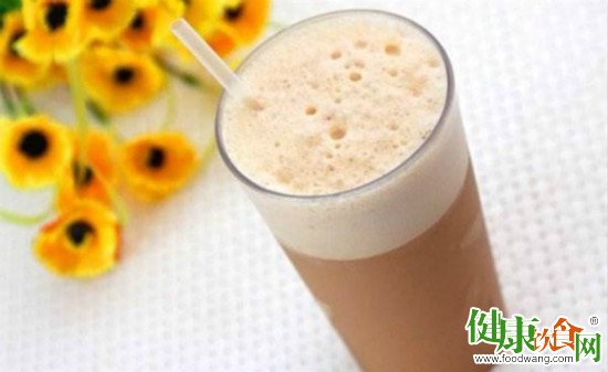 秋天的第一杯奶茶刷屏饮用需要注意这些